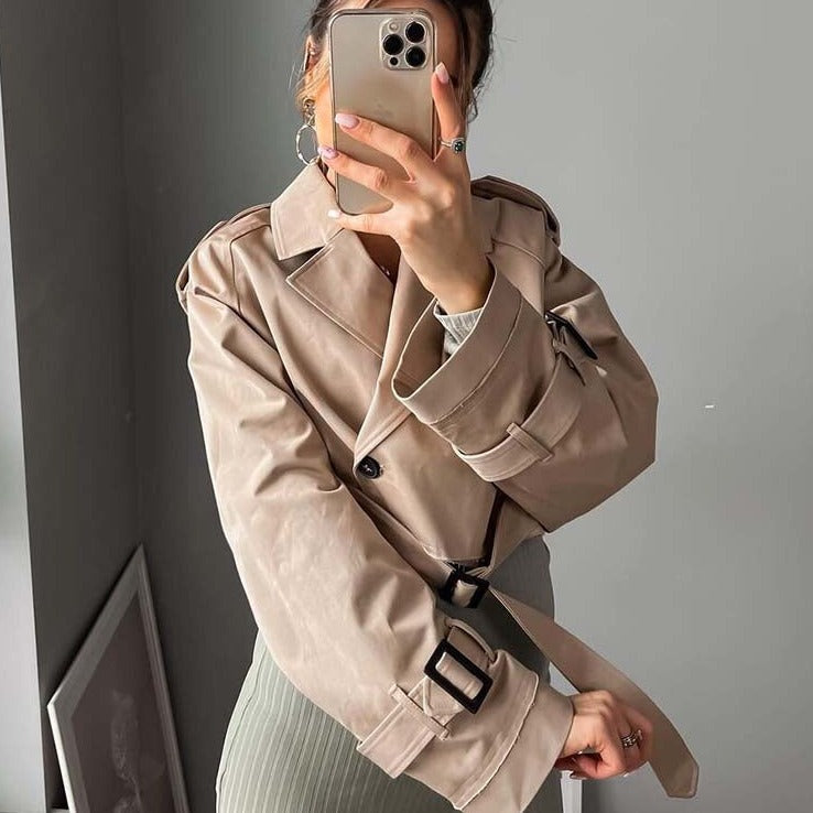 Gyria - Kurzer trendiger Trenchcoat beige