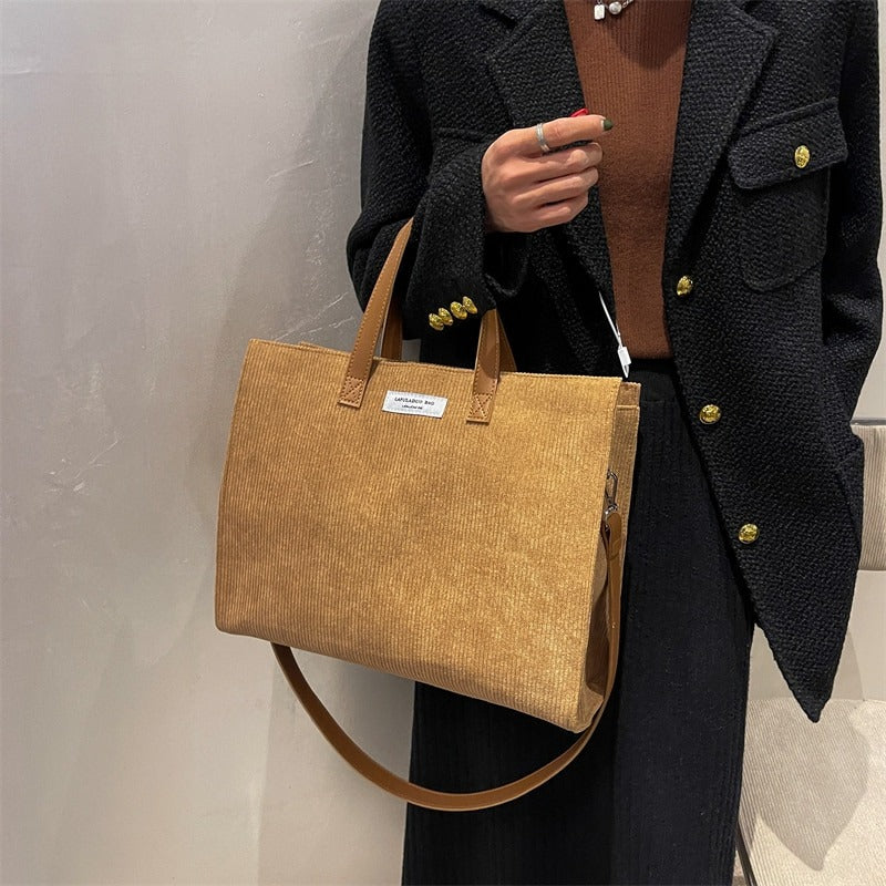 Nora | Corduroy Tote Tasche